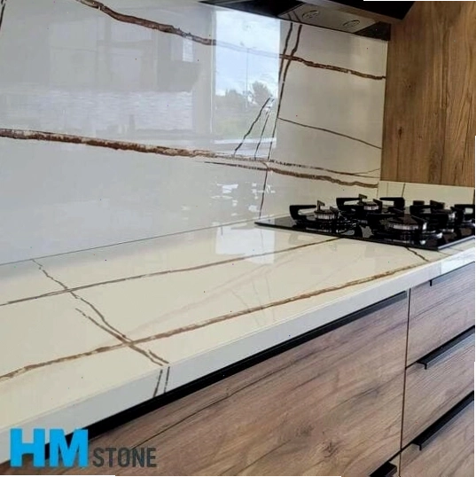 Mặt đá tủ bếp màu trắng vân khói hiện đại