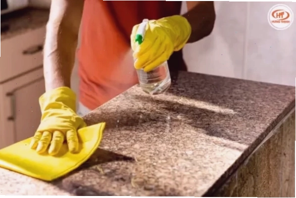 Mẫu đá hoa cương đen làm bếp vân trắng sang trọng