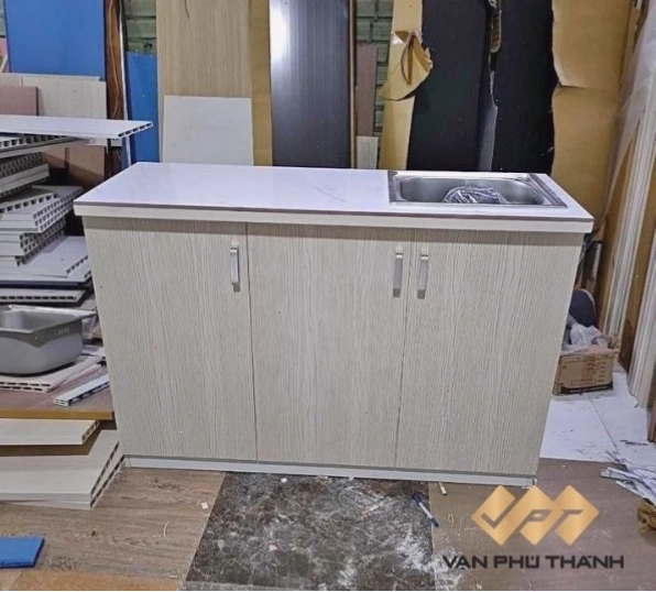 Mẫu kệ bếp rời bằng nhựa giả gỗ đẹp giá rẻ