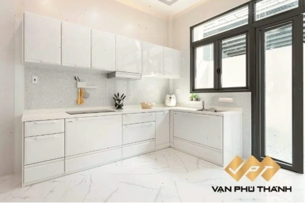 Mẫu tủ bếp dưới hình chữ L tối ưu diện tích và công năng sử dụng