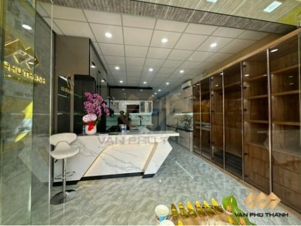 Showroom bếp Vạn Phú Thành - Địa chỉ thi công tủ bếp Cần Thơ uy tín