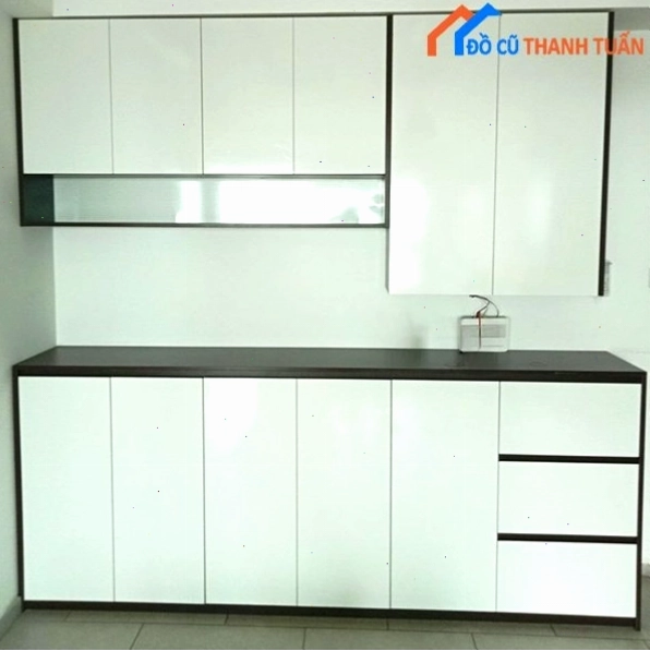 Tủ bếp cũ đẹp thanh lý tại Hà Nội với chất liệu gỗ tốt