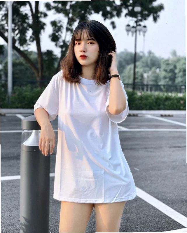 Cô gái xinh đẹp với đôi mắt hút hồn, độ phân giải 2K