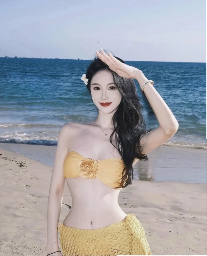 Gái xinh Trung Quốc mặc bikini khoe đường cong quyến rũ