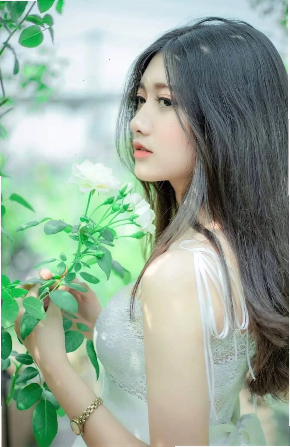 Hot girl Lào xinh đẹp và đáng yêu