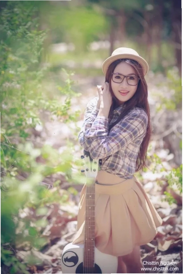 Tuyết Sương tại cơ quan điều tra sau khi bị bắt vì mua bán ma túy