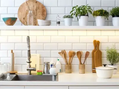 Gạch ốp tường bếp - Bí quyết trang trí không gian hoàn hảo