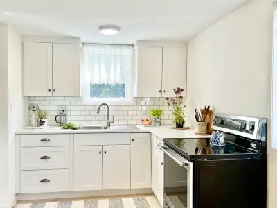 Khám phá tủ bếp Laminate sang trọng tiện nghi cho gia đình