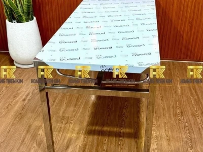 Bàn ăn công nghiệp inox: Giải pháp bền vững cho mọi không gian