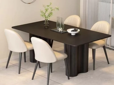 Bàn ăn gỗ 4 ghế: Lựa chọn hoàn hảo cho không gian ấm cúng