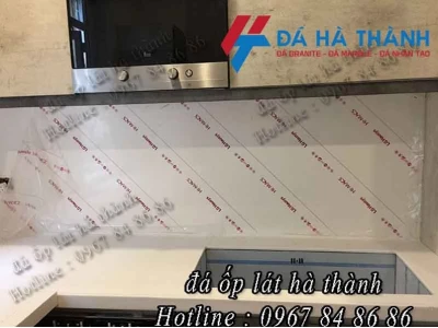 Khám Phá Các Loại Đá Lát Bếp Đẹp, Bền Bỉ và Báo Giá Chi Tiết 2026